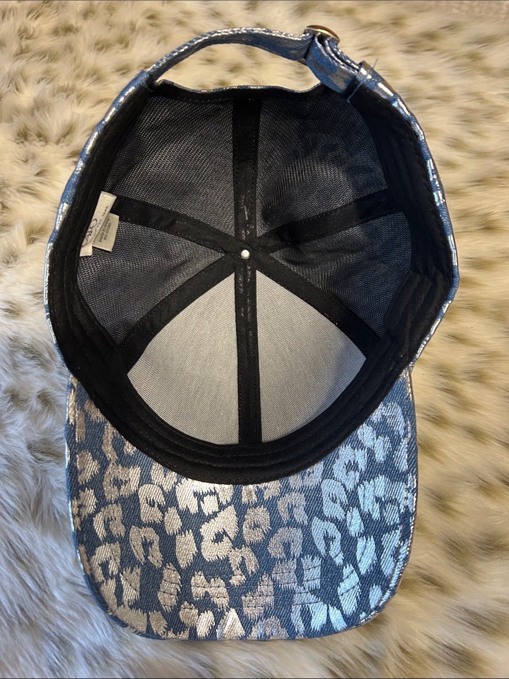Metallic Leopard Hat - Picture 4 of 5